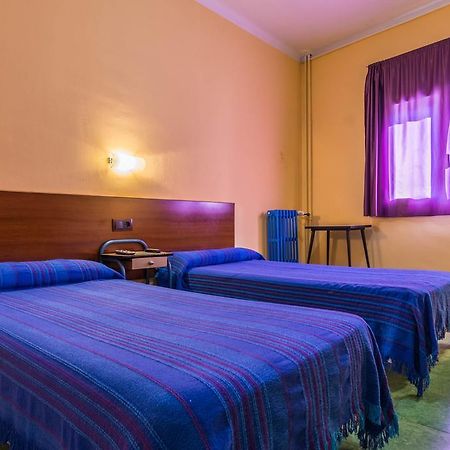 Hostal Urgell بالاغوار المظهر الخارجي الصورة