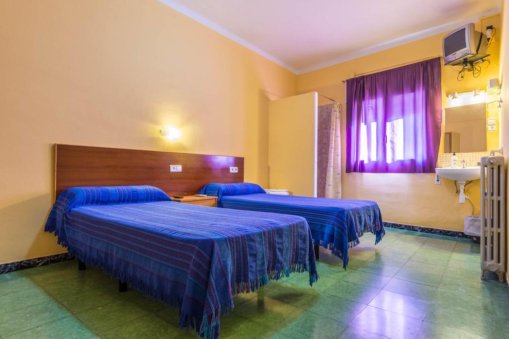 Hostal Urgell بالاغوار المظهر الخارجي الصورة