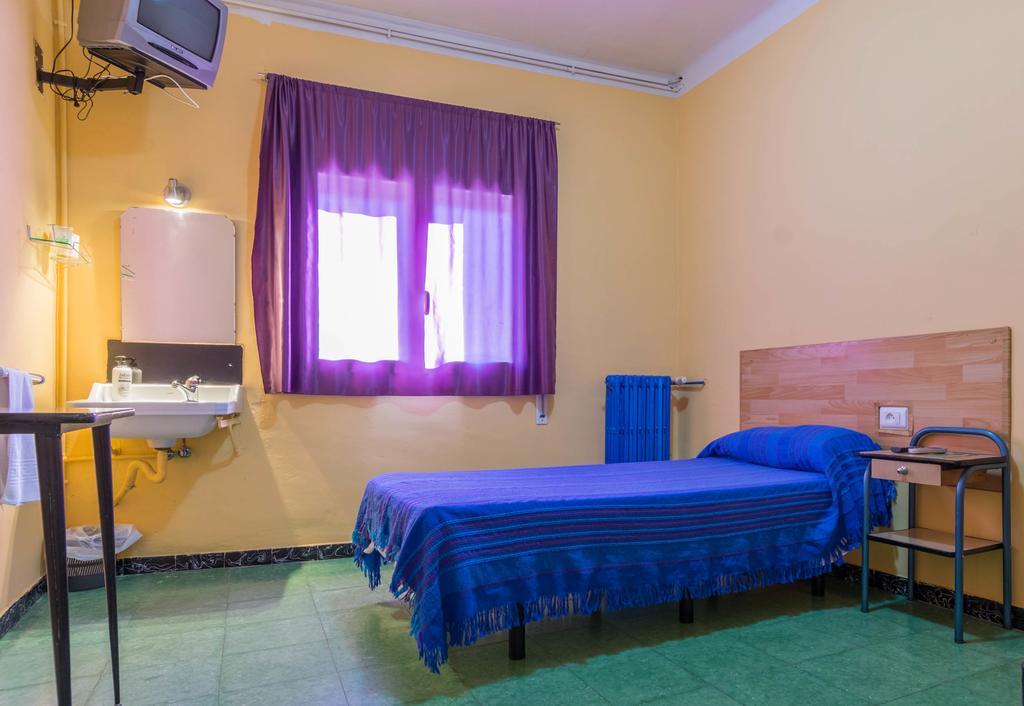 Hostal Urgell بالاغوار المظهر الخارجي الصورة