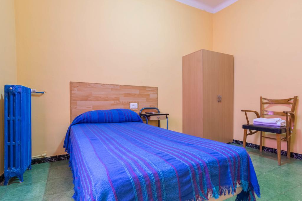 Hostal Urgell بالاغوار المظهر الخارجي الصورة